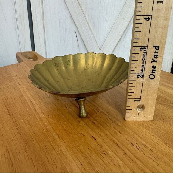 Vintage Brass Clam Shell Footed Trinket Dish Small - Picture 8 of 9